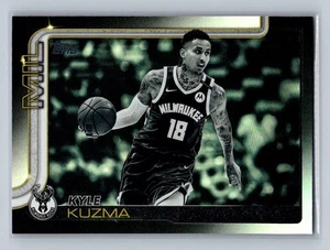 2025 Topps Basketball Target Blackout - #56 Kyle Kuzma - Bild 1 von 2