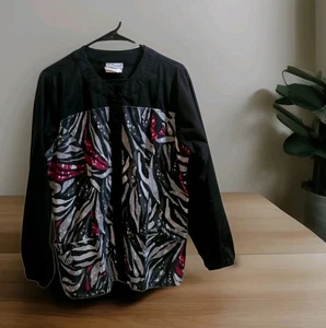 Giacca UA Elasticizzata Snap Front Scrub Lab L Nero Grigio Rosso Bianco Motivo ECCELLENTE! - Foto 1 di 8