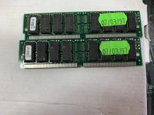Kit RAM EDO 64 MB (2 x 32 MB) 72 pin PS/2 Simm 60ns DRAM 486/586/ Amiga - Photo 1/3