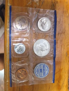 philadelphia mint coin sets 1960 - Picture 1 of 2
