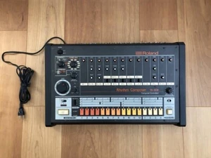 Máquina de ritmo analógico Roland TR-808 - Imagen 1 de 6