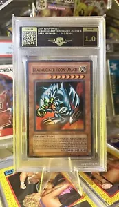 AP Grading 1.0 - Blauäugiger Toon-Drache (DB1-DE066) 2004 Dark Beginning PSA 1 - Bild 1 von 2