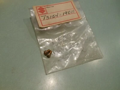 2 NUEVOS OEM Suzuki DS80S RM60 TS250 +++ Conjunto de válvula de lengüeta de tornillo Cantidad 2 # 13154-19011 Foto 1 de 2