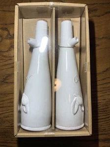 Mud Pie Ceramic Oil & Vinegar Set, White Ceramic, 9” Tall, Brand New - Picture 1 of 9
