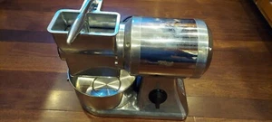 OMCAN PROFESSIONAL ELECTRIC CHEESE GRATER - Picture 1 of 3