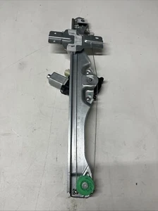 Power Window Regulator Assembly - Front Left - Dorman 748-921 GM / Saturn - Foto 1 di 6