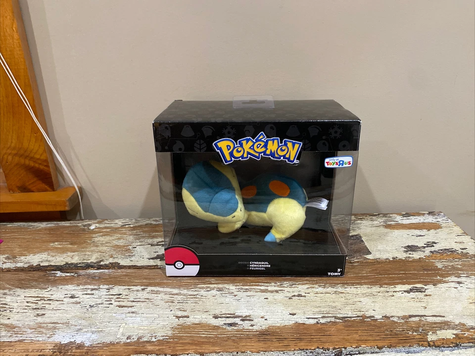 Pokemon Sleeping Cyndaquil Toys R US Plush Doll TOMY