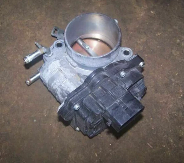 2004-2007 Saturn Vue Throttle Body Assembly 3.5L V6 6-Cyl Oem — 第 1/3 张图片