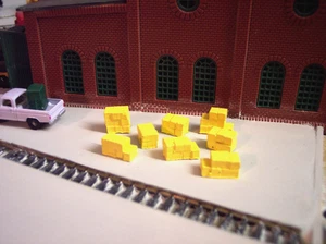 Balle di fieno impilate scala N finite, 8 pz dettagliate e pronte all'installazione scala 1:160 - Foto 1 di 1