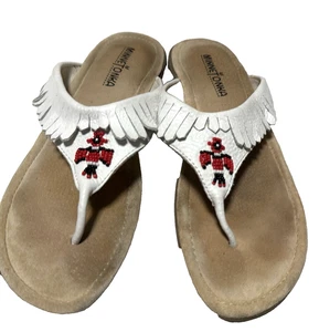 Minnetonka Beaded Thunderbird Fringe Sandals White Leather Thong Flip Flop Sz 8 - Picture 1 of 11