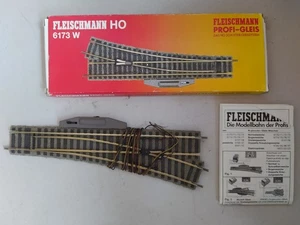 Fleischmann Profi-Gleis #6173 W - Cruce de Vías Escala H0 - Picture 1 of 7