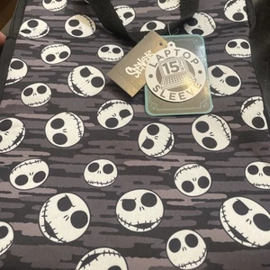 NWT 15 Inch The Nightmare Before Christmas Jack Skeleton Laptop Sleeve w/ZipPull - Afbeelding 1 van 4