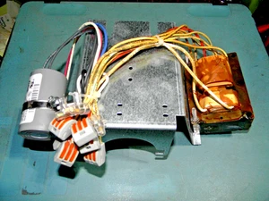 Advance 71A5390 con condensador 7C120M30RA y lámpara de encendido L1533H4 kit de lastre oculto - Imagen 1 de 9