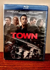 THE TOWN Blu-ray Disc Legendary Pictures Warner Bros. Jeremy Renner Ben Affleck - Picture 1 of 2