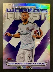 2023 Topps Finest MLS #WF-7 | GIORGIOS GIAKOUMAKIS | Atl. Utd.; Refractor Insert - Picture 1 of 2