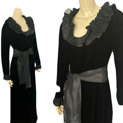 Gorgeous 1970s Inky Black Velvet Victor Costa Gown, Pleated Collar, Sm - Med - Image 1 of 4
