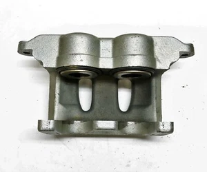 Kit alloggiamento pinza Navistar OEM # 2605823C91 / 4C4Z-2B120-A - marca scatola danneggiata - Foto 1 di 2