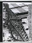1961 photo de presse trafic sur le pont de la rivière Mystic - nea87487