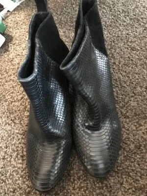 Botines Cynthia Vincent nuevos sin caja negros de gamuza/cuero punta redonda talla 8,5 Foto 1 de 4