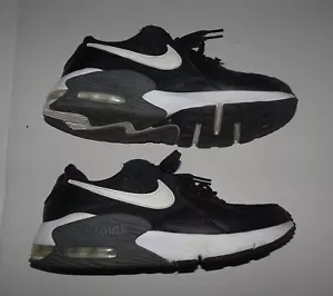 Nike Air Max Excee Black , White and Grey Women Size 9 Sneaker - EUC - Picture 1 of 8
