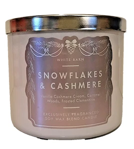 SNOWFLAKES & CASHMERE CANDLE 3 WICK 14.5 OZ BATH BODY WORKS WHITE BARN NIB GRAY - Picture 1 of 3
