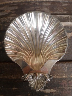 Plato Silverplate Almeja Shell Sheffield Inglaterra 1700-1800 Hecho en EE. UU. Reproducción Foto 1 de 4