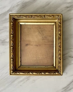 Antiker goldfarben verzierter Bilderrahmen passend für 6,5”x8” - Bild 1 von 13