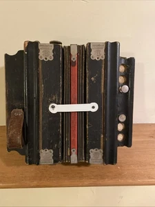 Vintage Gebr Ludwig German Accordion Accordion Works All Keys Leather Straps - Picture 1 of 17