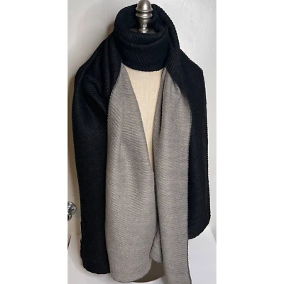 Bufanda envolvente negra gris Calvin Klein Foto 1 de 3