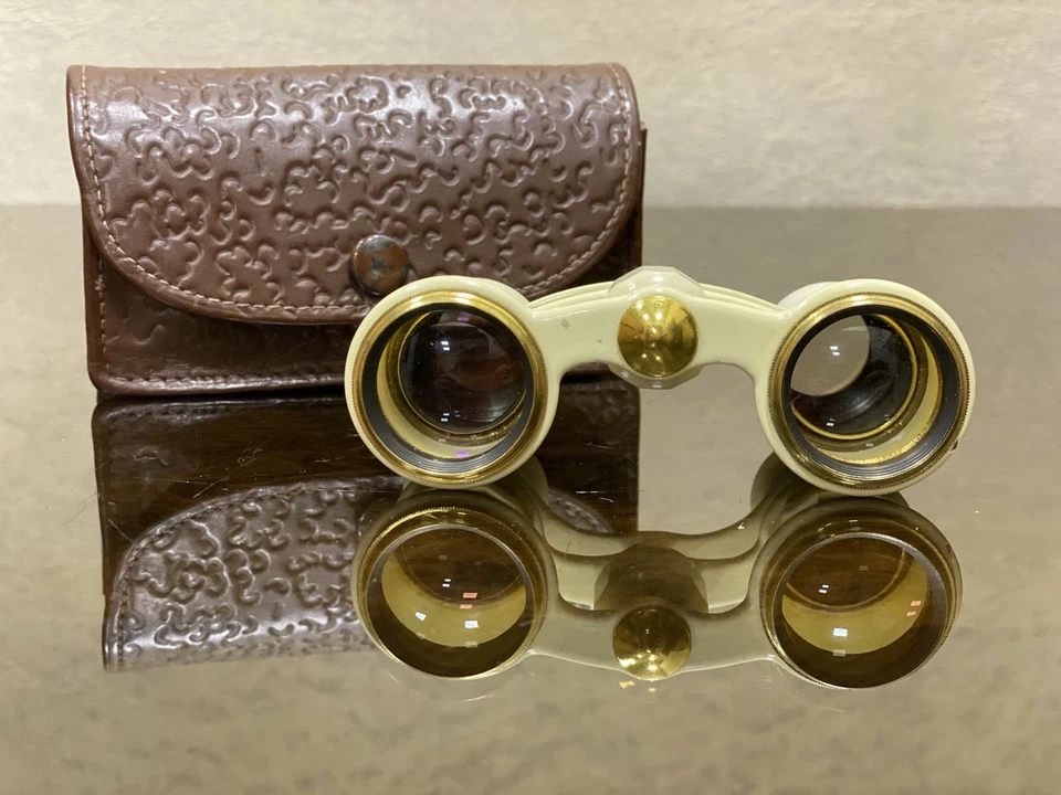 VINTAGE SOVIET USSR BINOCULARS / THEATER OPERA GLASSES 2.5 x 24 & LEATHER CASE - Image 1 of 4