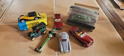LOT OF 7 CORGI CLASSIC COLLECTIBLE CARS - Image 1 of 4