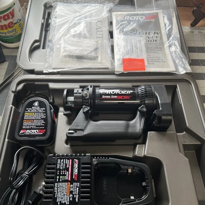 ROTOZIP SCS02 12V Cordless Spiral Saw UNUSED w/ Battery Case & Attachments - Image 1 of 4