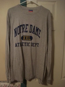 VINTAGE UNIVERSITÀ DI NOTRE DAME REPARTO ATLETICO. MAGLIETTA MANICA LUNGA (TAGLIA-XXL) - Foto 1 di 5