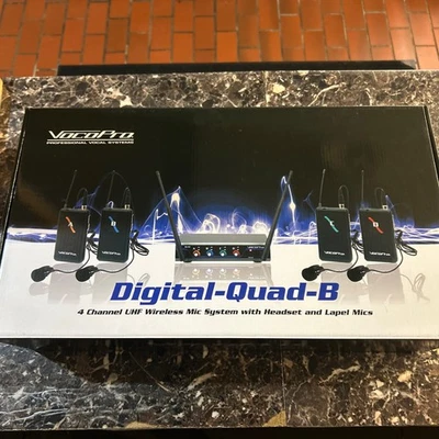 VocoPro Digital-Quad-B3 Four-Channel UHF Digital Wireless Headset & Lapel Mic - Image 1 of 4