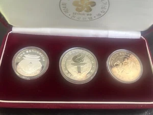 1988 Seoul Olympic Commemorative Coin Set of 3 - Picture 1 of 4