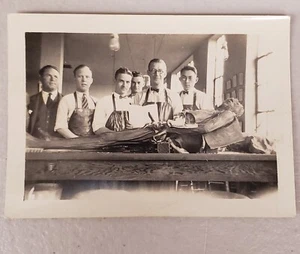 Antique 1900s Photograph Medical Students Study Cadaver Dissection Autopsy - Picture 1 of 7