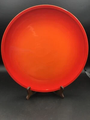 Le Creuset redondo 36 cm (13,7 pulgadas) Llama de plato para servir minimalista Foto 1 de 4