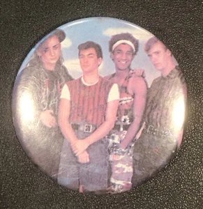 Boy George Culture Club Pop Original VINTAGE Music Button Pinback - Picture 1 of 2