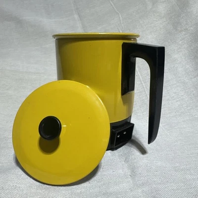 Olla caliente eléctrica vintage World WNEP-4C aluminio esmaltado 4 tazas amarilla  Foto 1 de 4