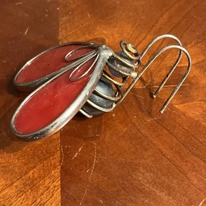 Free Standing 4" Butterfly Figurine Sculpture Metal Work Red Curtain Clip - Picture 1 of 7