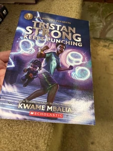 Rick Riordan Presents Tristan Strong Keeps Punching (a Tristan Strong Novel) - Imagen 1 de 7