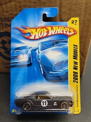 Nuevos modelos Ford Mustang Fastback 2008 Hot Wheels negro mate variación Foto 1 de 3