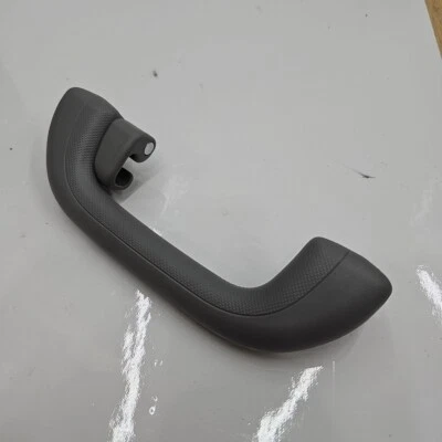 12-17 Hyundai Accent left rear Roof Inner Grab Grip Handle oem used hanger — 第 1/2 张图片