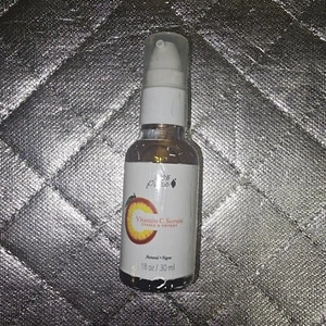 SEALED 100% PURE Vitamin C Face Serum Anti Aging Facial Moisturizer Vegan 1 oz - Picture 1 of 2