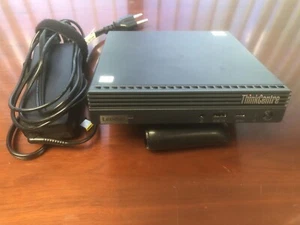 Lenovo ThinkCentre M70q Tiny PC | i3-10100T | 16 GB RAM | 128 GB SSD | Win 11 Pro - Foto 1 di 11
