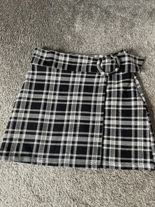 Zara Checkered Skirt Size Medium - Picture 1 of 3