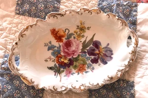 Vintage Porzellan kleine dekorative Schale Germany 4"x6" Floral mit offenen Griffen - Bild 1 von 4