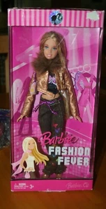 2007 Moda Fiebre Barbie Muñeca - Nueva en caja - Caja tiene daños - Imagen 1 de 7