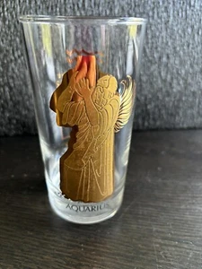 Vintage Anchor Hocking AQUARIUS ZODIAC GLASS Black and Gold Astrology Horoscope - Picture 1 of 2