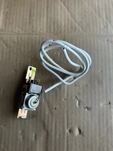 WHIRLPOOL REFRIGERATOR THERMOSTAT PART # 1123394 1123212 Free Shipping - Picture 1 of 5